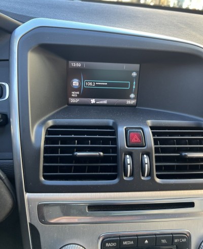 Bizzar Volvo XC60 2010-2014 8core Android12 4+64GB Navigation Multimedia Tablet 8.8