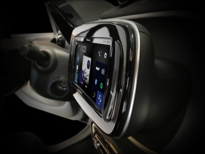 Multimedia 2-DIN Receiver (black version)