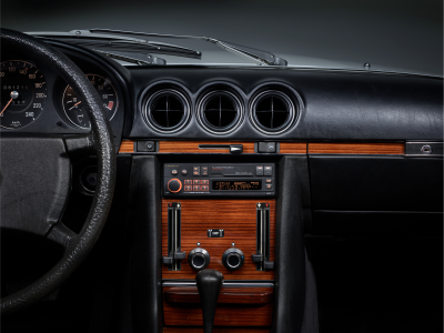 RETRO STYLE DIGITAL MEDIA RECEIVER